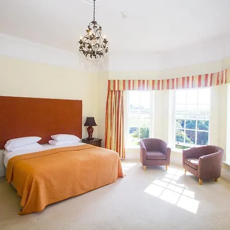 Emlagh House 5*