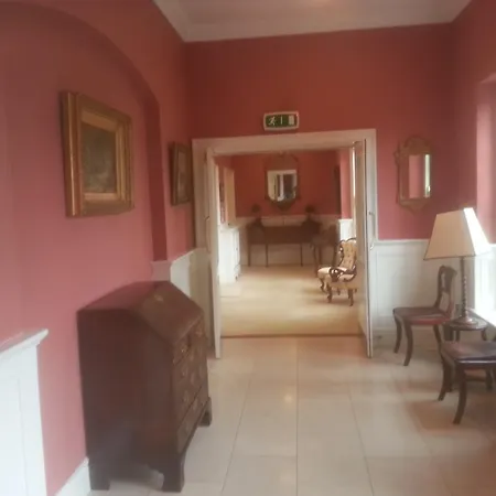 Emlagh House
