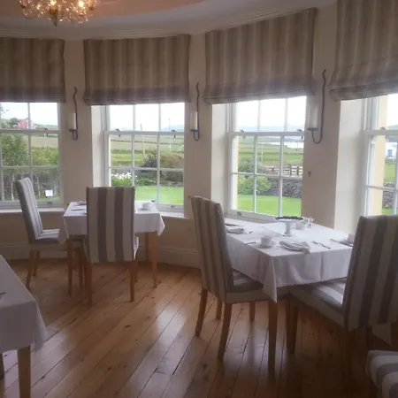 Emlagh House 5* Ντίνγκλε