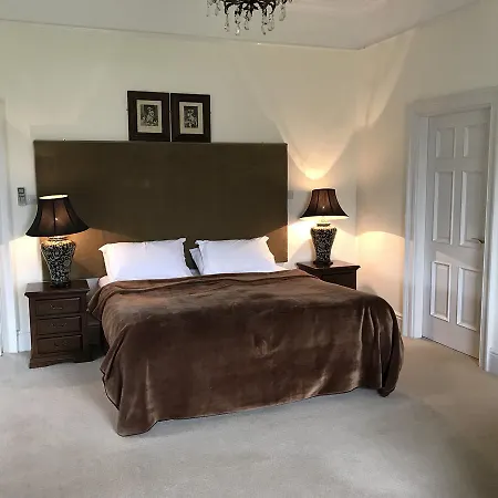 Emlagh House 5*