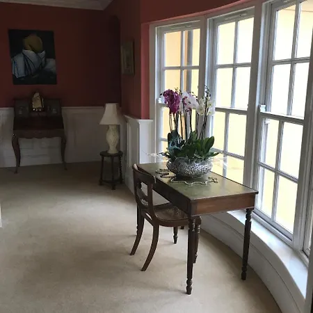 Konukevi Emlagh House 5*