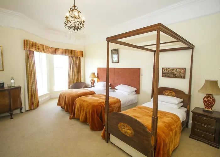 Emlagh House Гостевой дом