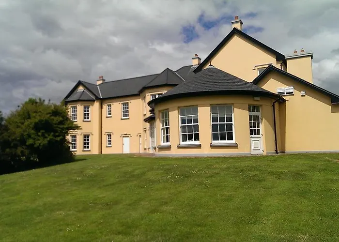 Emlagh House 5*