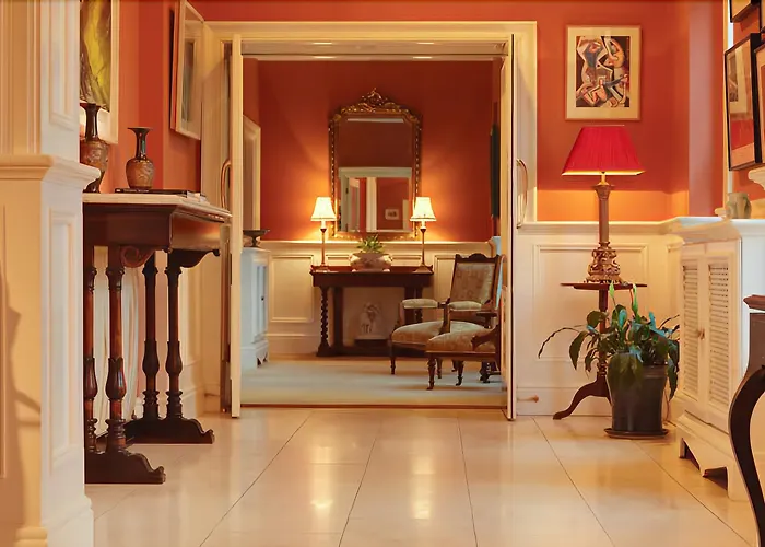 Emlagh House Гостевой дом