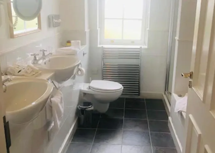 Konukevi Emlagh House